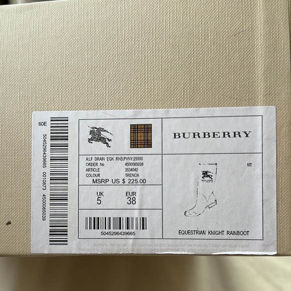 Burberry Equestrian Knight Rainboot in Trench. Euro 38 UK 5 - Picture 10 of 14